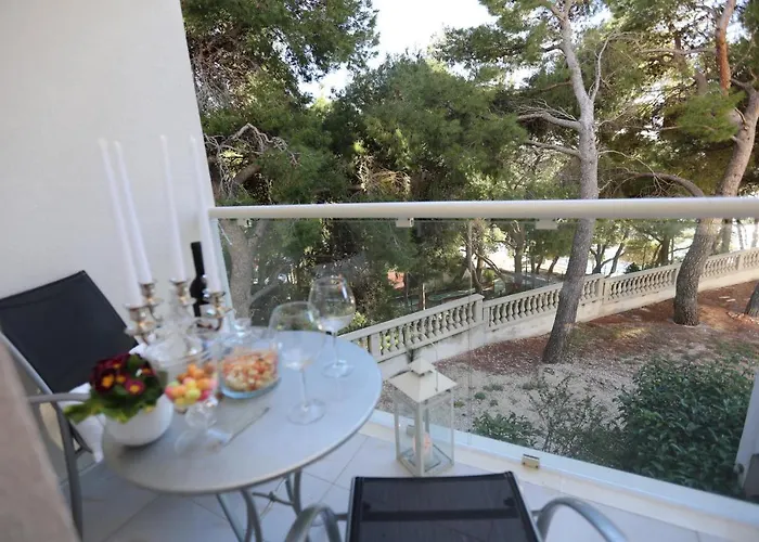 Apartments Lavica Beach Dumicic