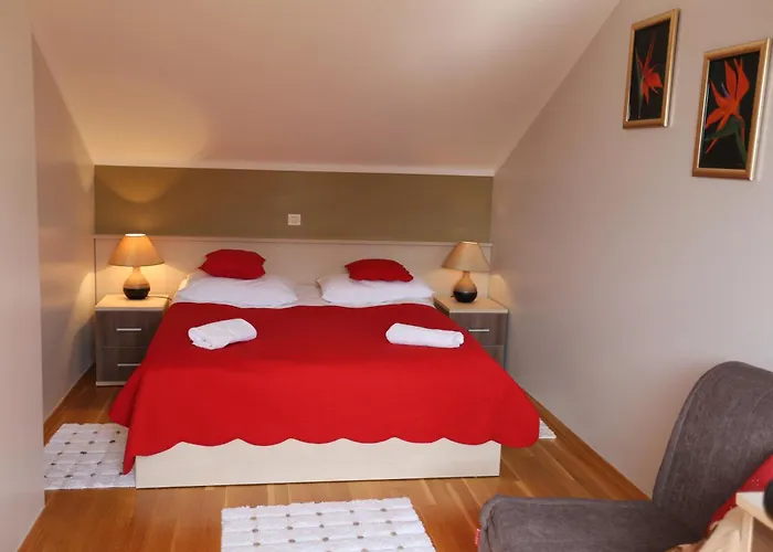 Apartments Lavica Beach Dumicic