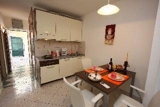 Lavica Dumicic Apartment Podstrana