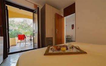 Lavica Dumicic Apartment Podstrana