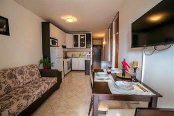 Lavica Dumicic Apartment *